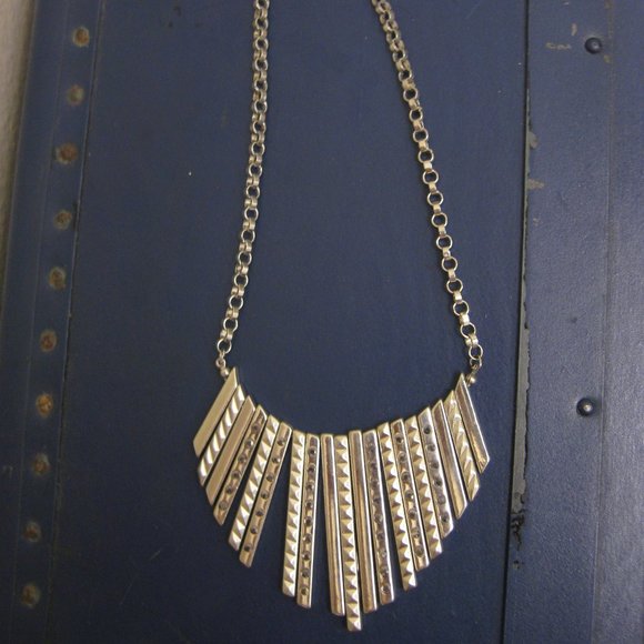 NWOT Express rhinestone statement necklace - Picture 2 of 4